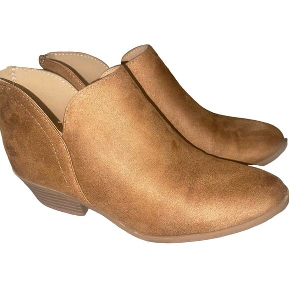 SODA Ankle Boots Slip On Booties V Cut Women's Shaft Pointed Toe, Size  6.5 - Picture 2 of 7